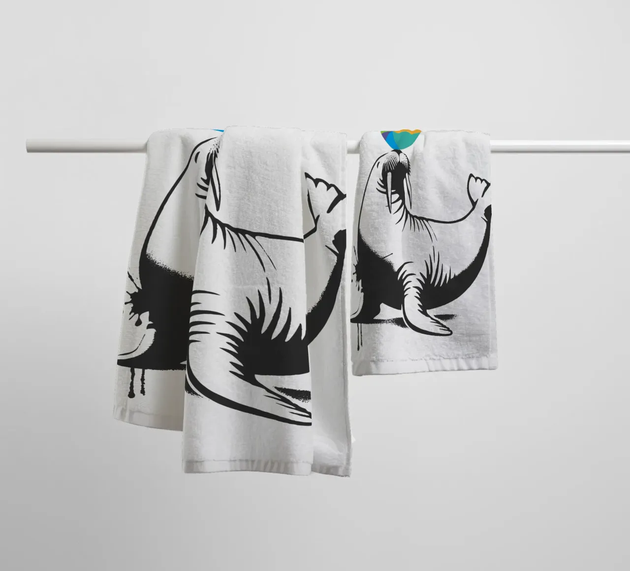 Tricheco con palla in stile stencil asciugamano da bagno da namosh