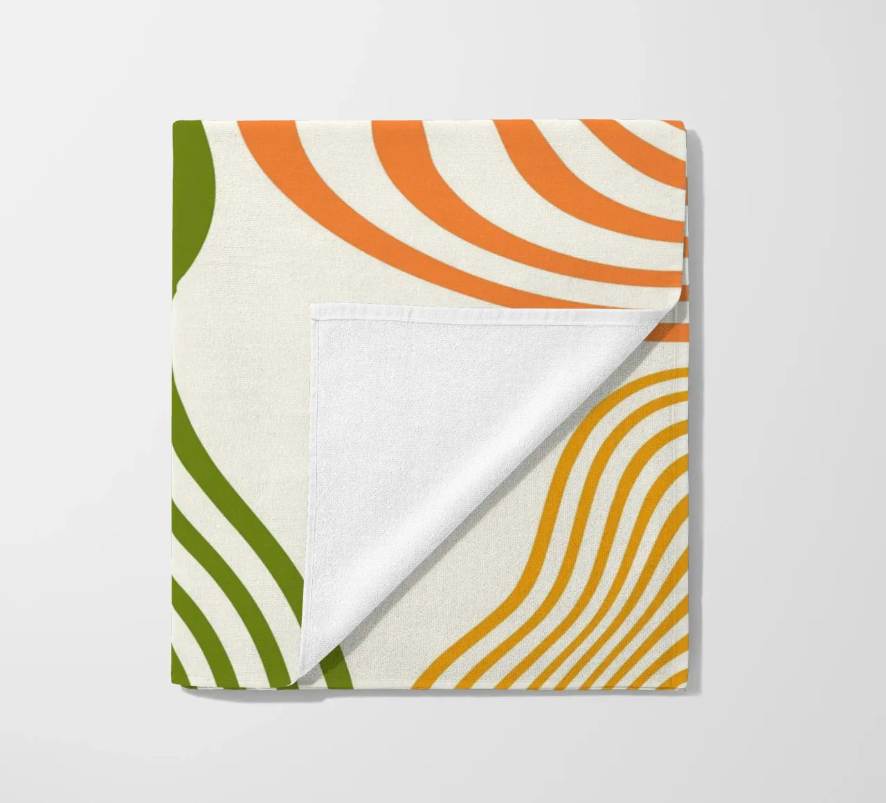 Vibrant Currents | Minimal Art | Wavy telo mare da PrintCessStudio