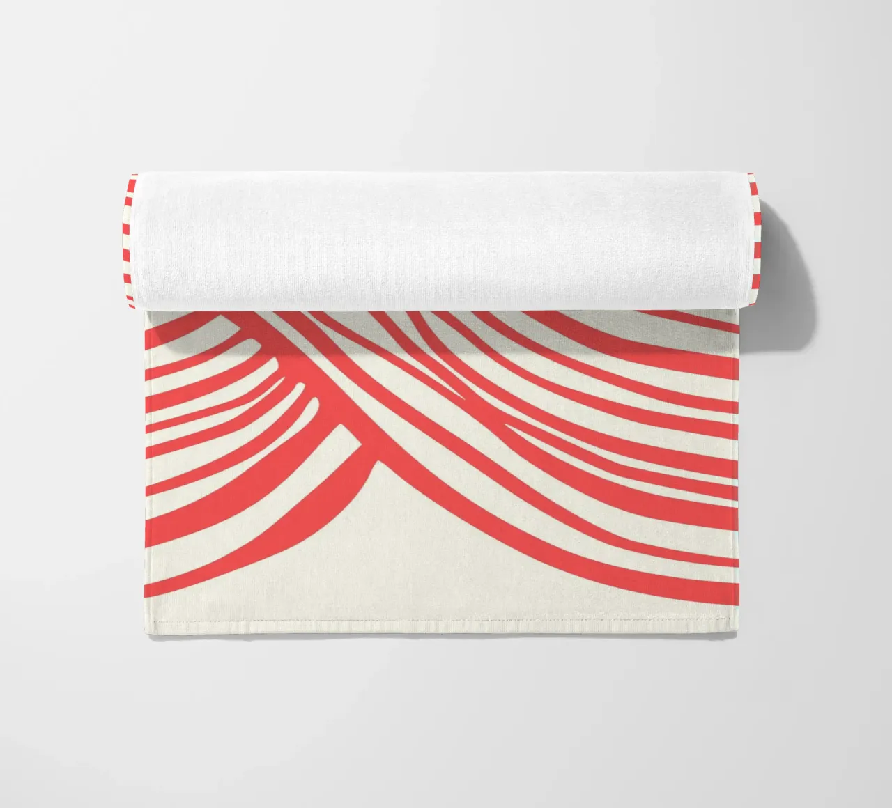 Crimson Waves | Minimal Art | Red Organic telo mare da PrintCessStudio