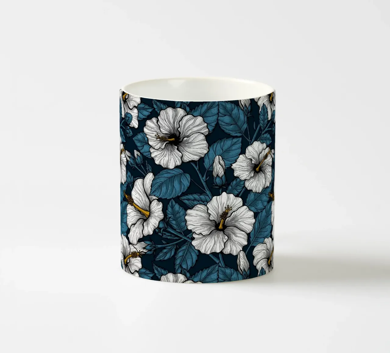 Ibisco bianco su blu scuro tazza in ceramica da Painted Nature