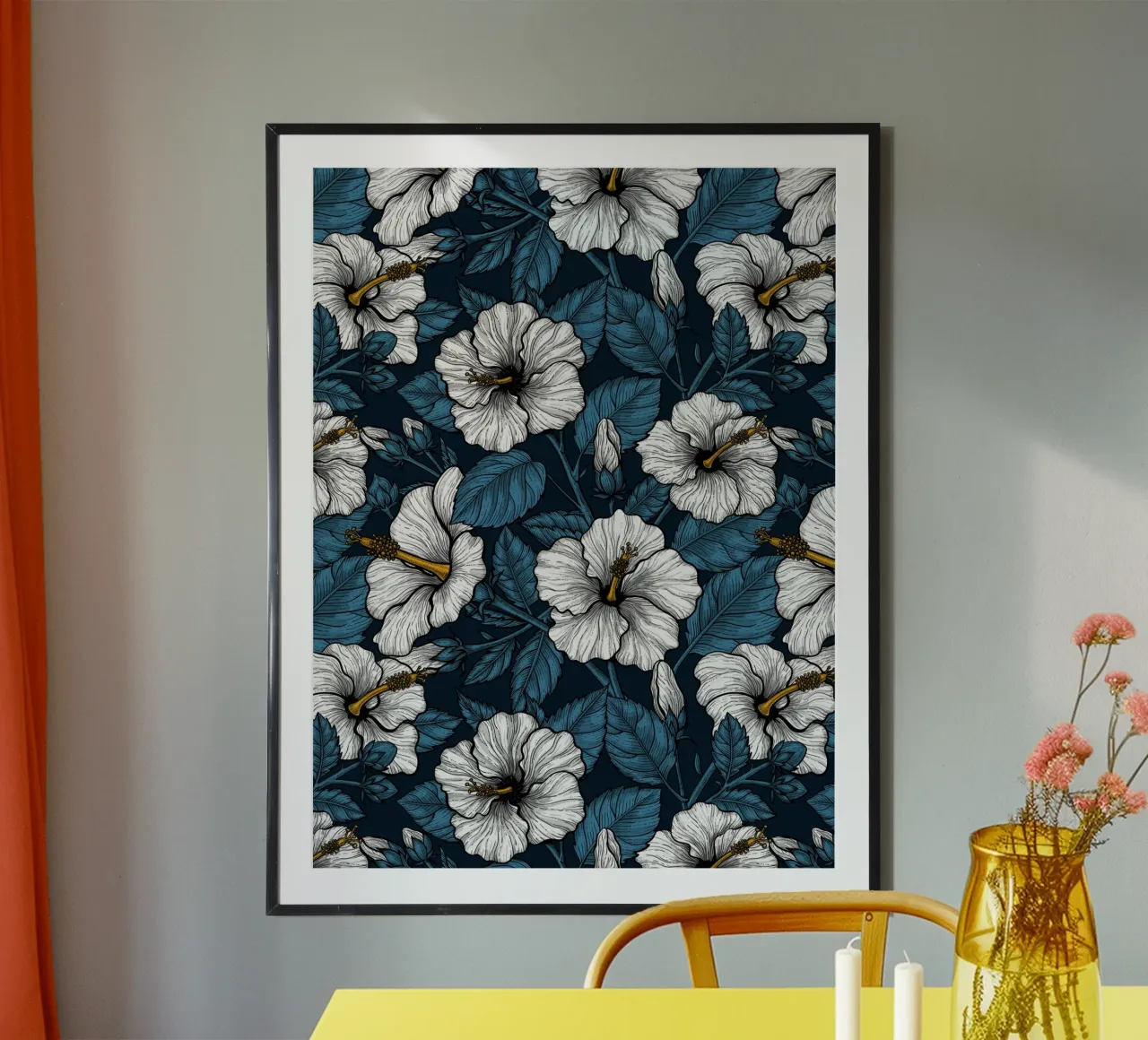 Ibisco bianco su blu scuro poster da Painted Nature