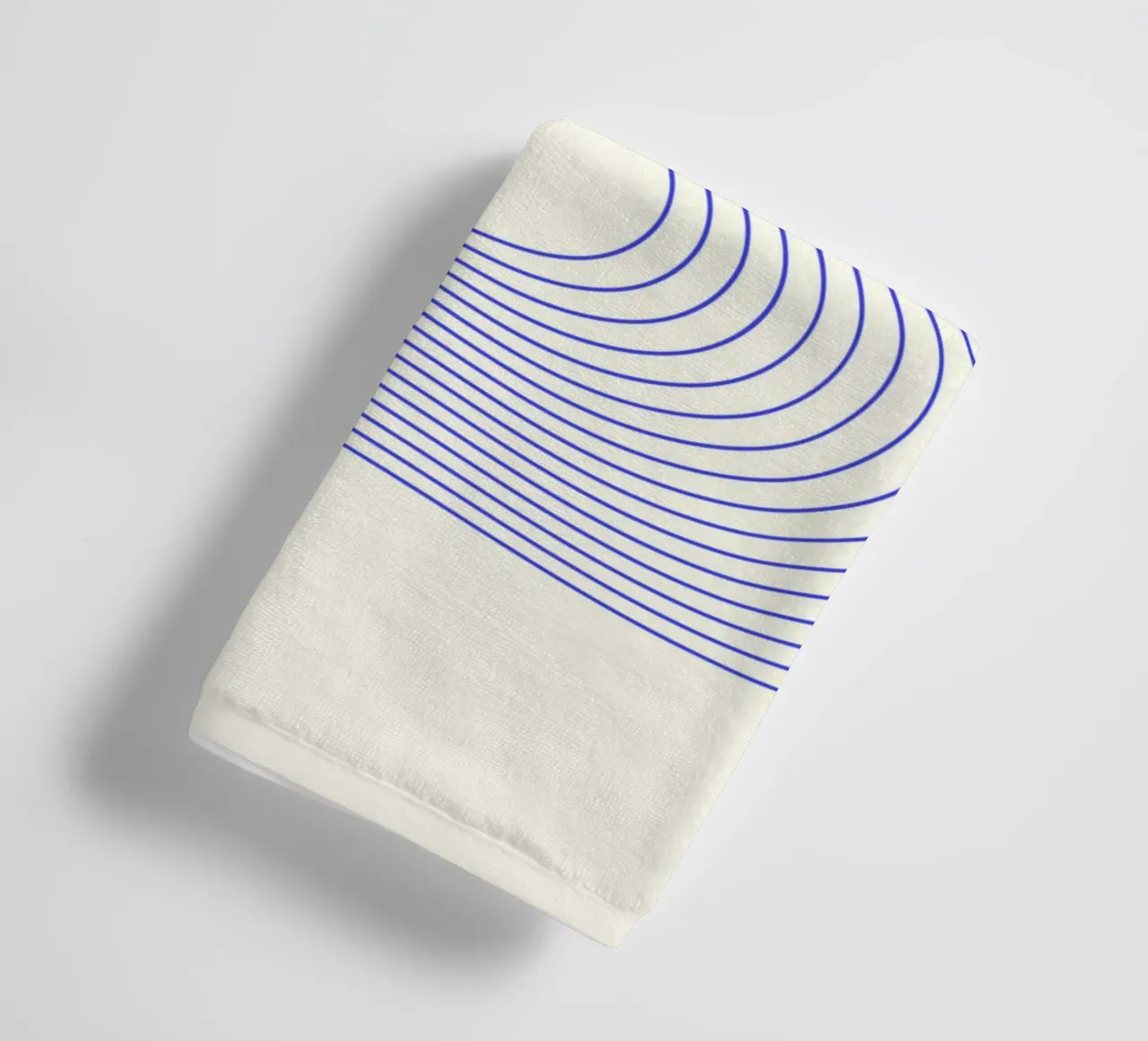 Azure Pulse |  Minimal Art | Hypnotic Blue asciugamano da bagno da PrintCessStudio