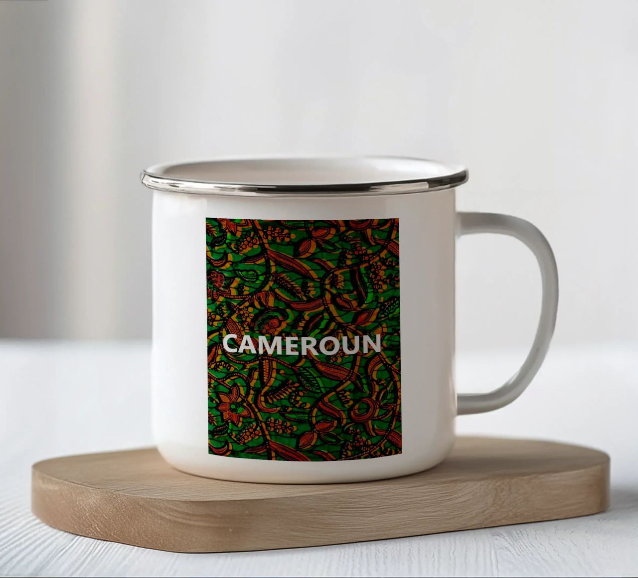 Cameroun tazza in smalto da Mathudace Créas
