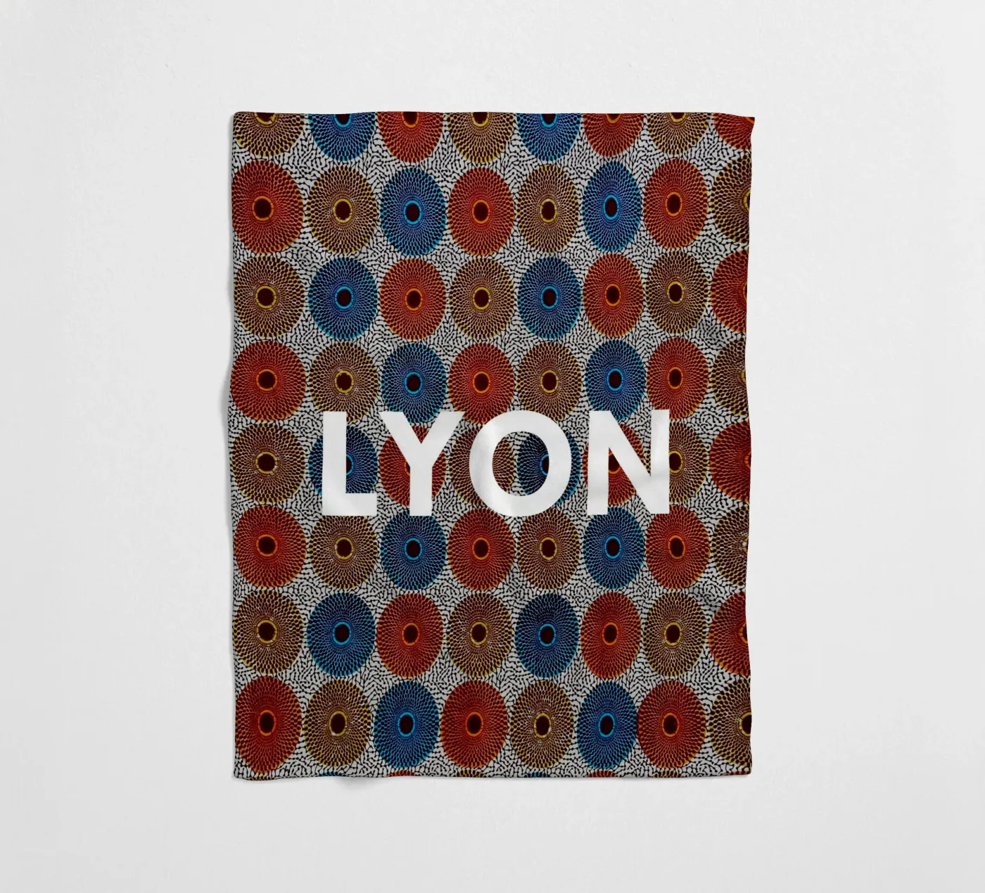 Lyon coperta in pile da Mathudace Créas