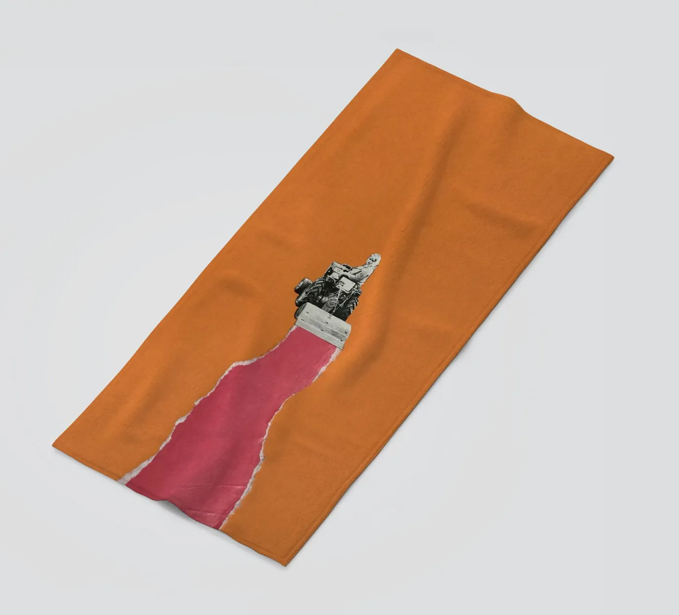 Tractorette beach towel by Carlos Quitério