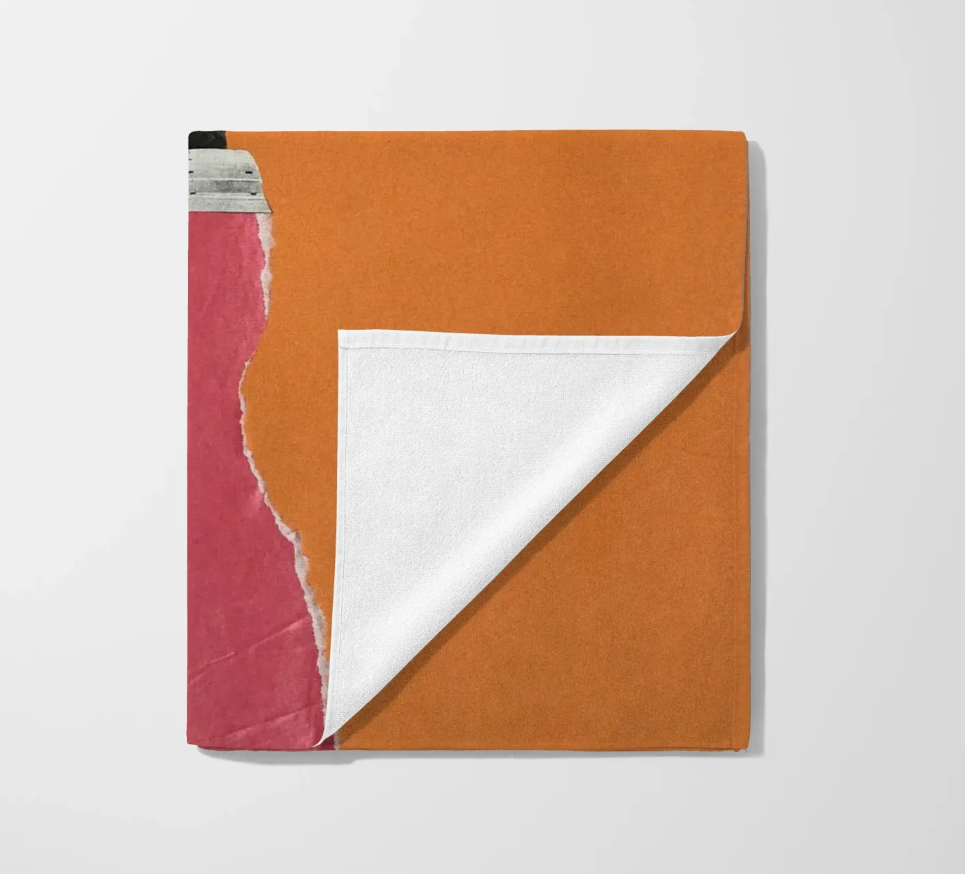 Tractorette beach towel by Carlos Quitério