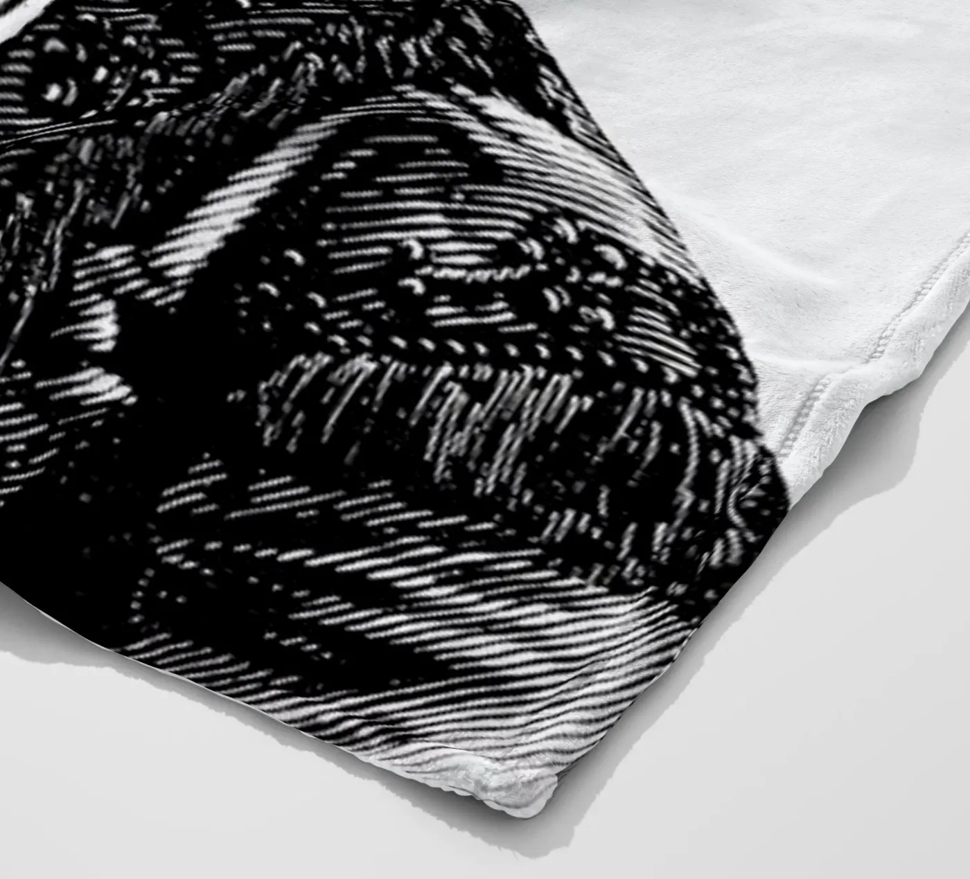 Amelia coperta in pile da The Gently Unfurling Sneak