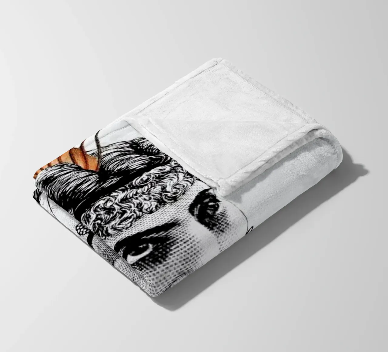 Amelia coperta in pile da The Gently Unfurling Sneak