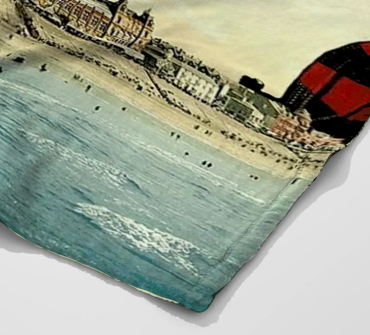 Blackpool Fleecedecke von The Gently Unfurling Sneak