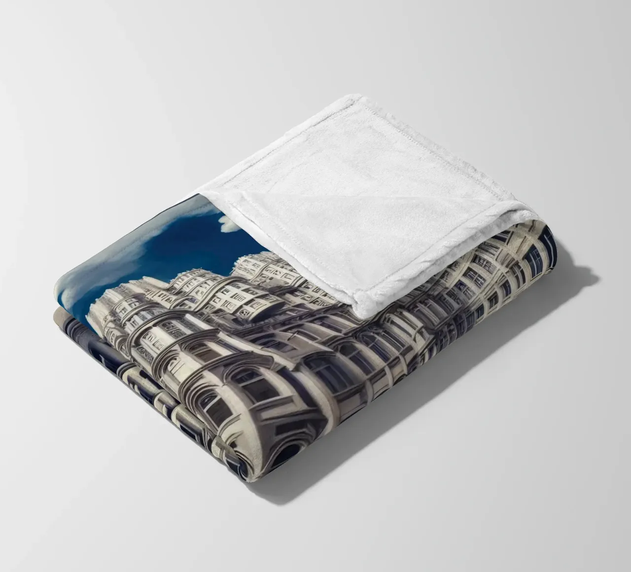 Sphere 025 - Futuristic Gothic Architecture coperta in pile da Spheres