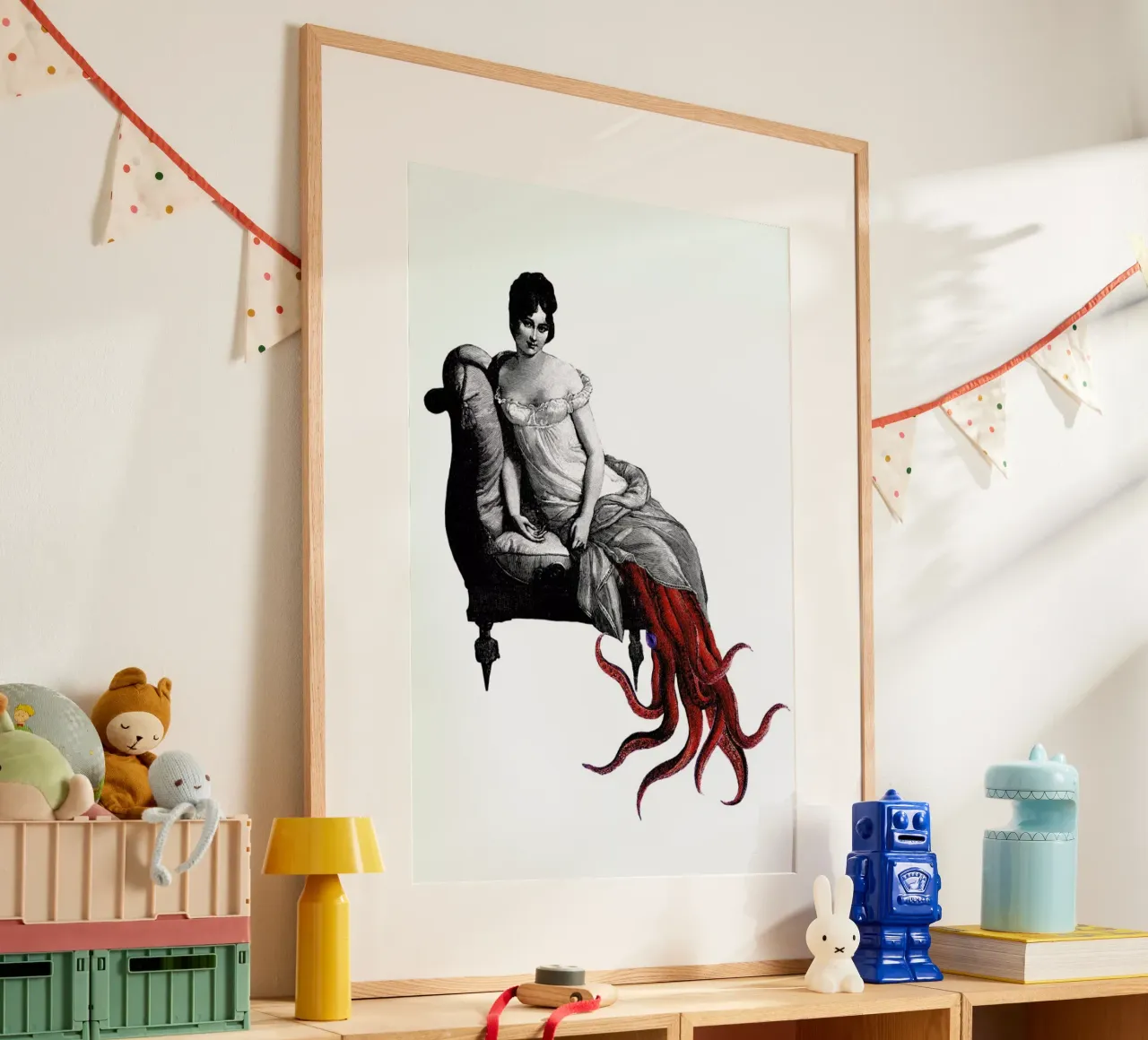 Octavia poster con telaio in plastica da The Gently Unfurling Sneak