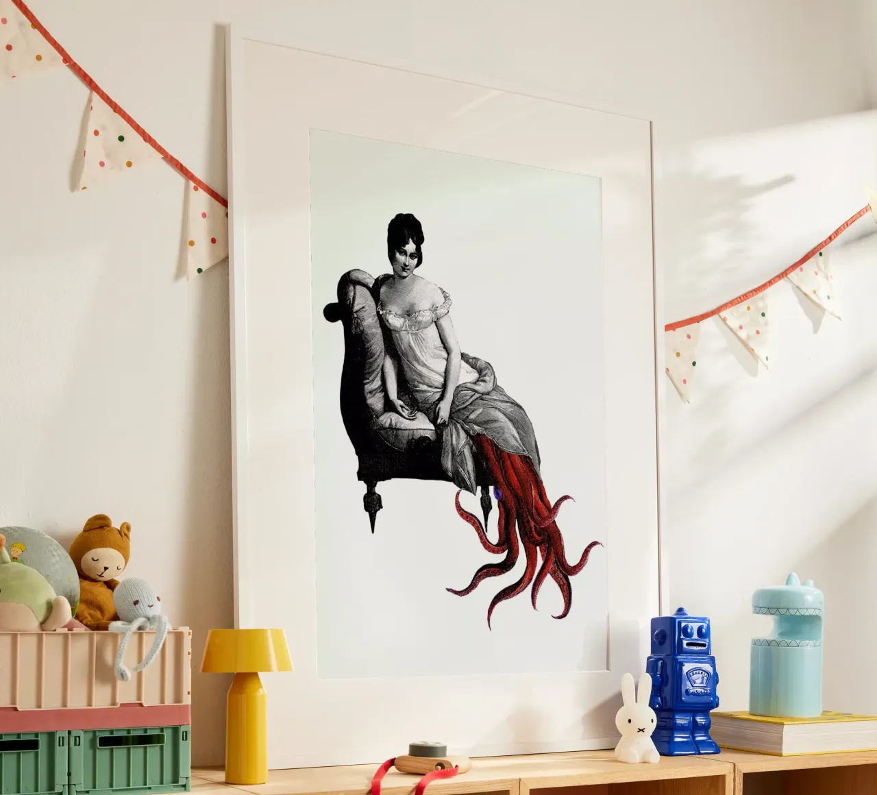 Octavia poster con telaio in plastica da The Gently Unfurling Sneak