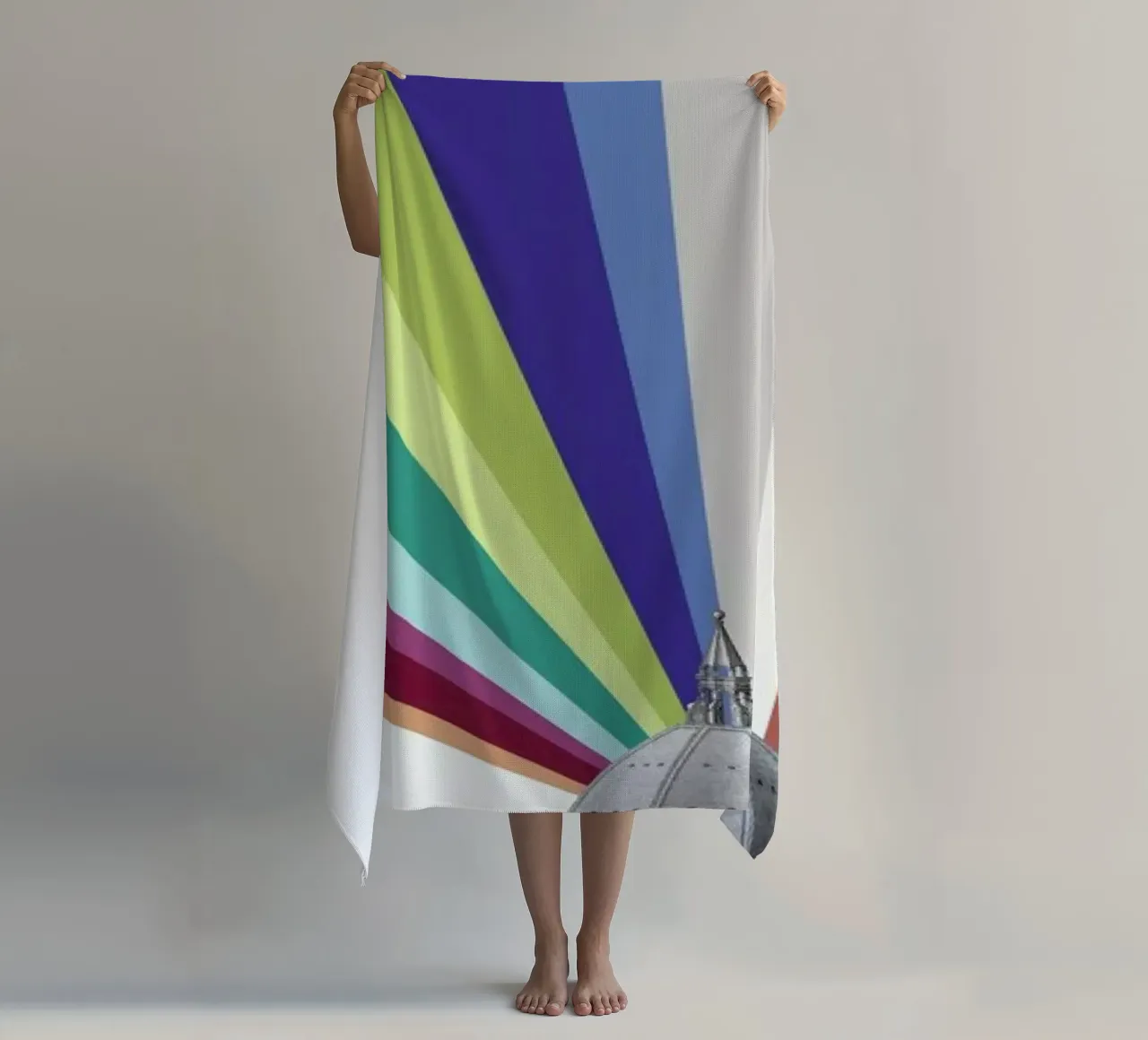 Tower Rainbow telo mare da The Gently Unfurling Sneak