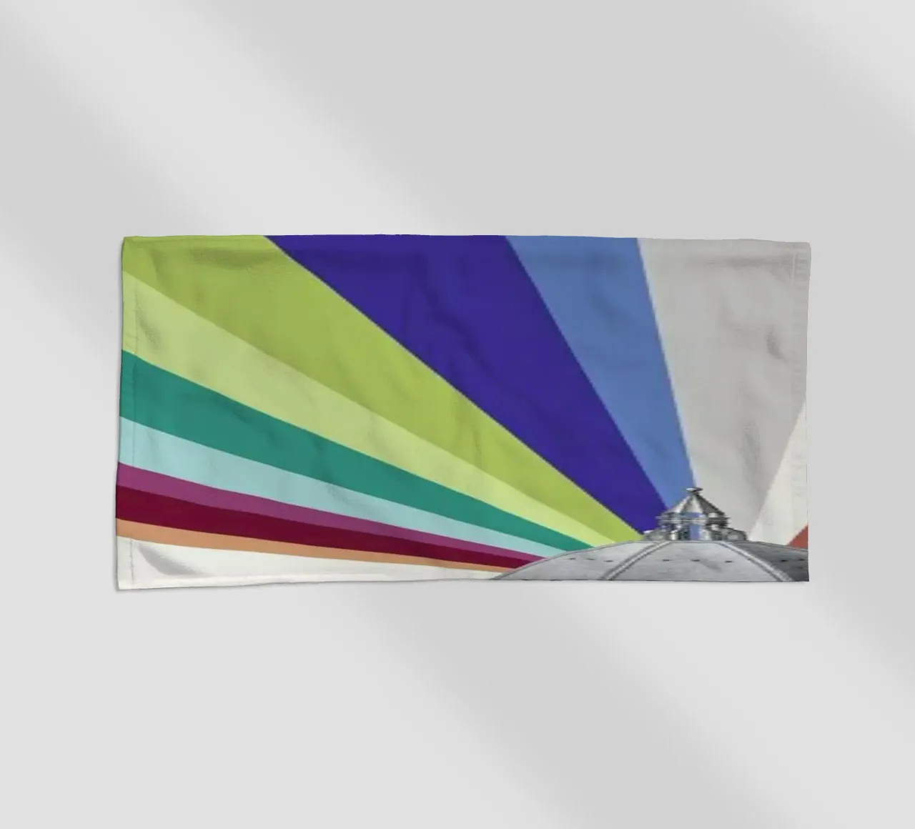 Tower Rainbow telo mare da The Gently Unfurling Sneak