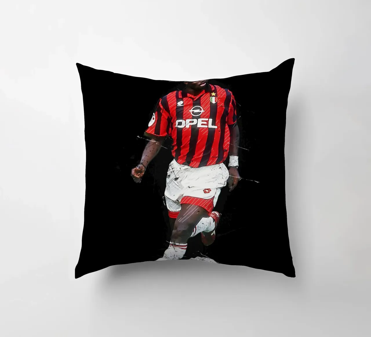 George Weah cuscino da tenten