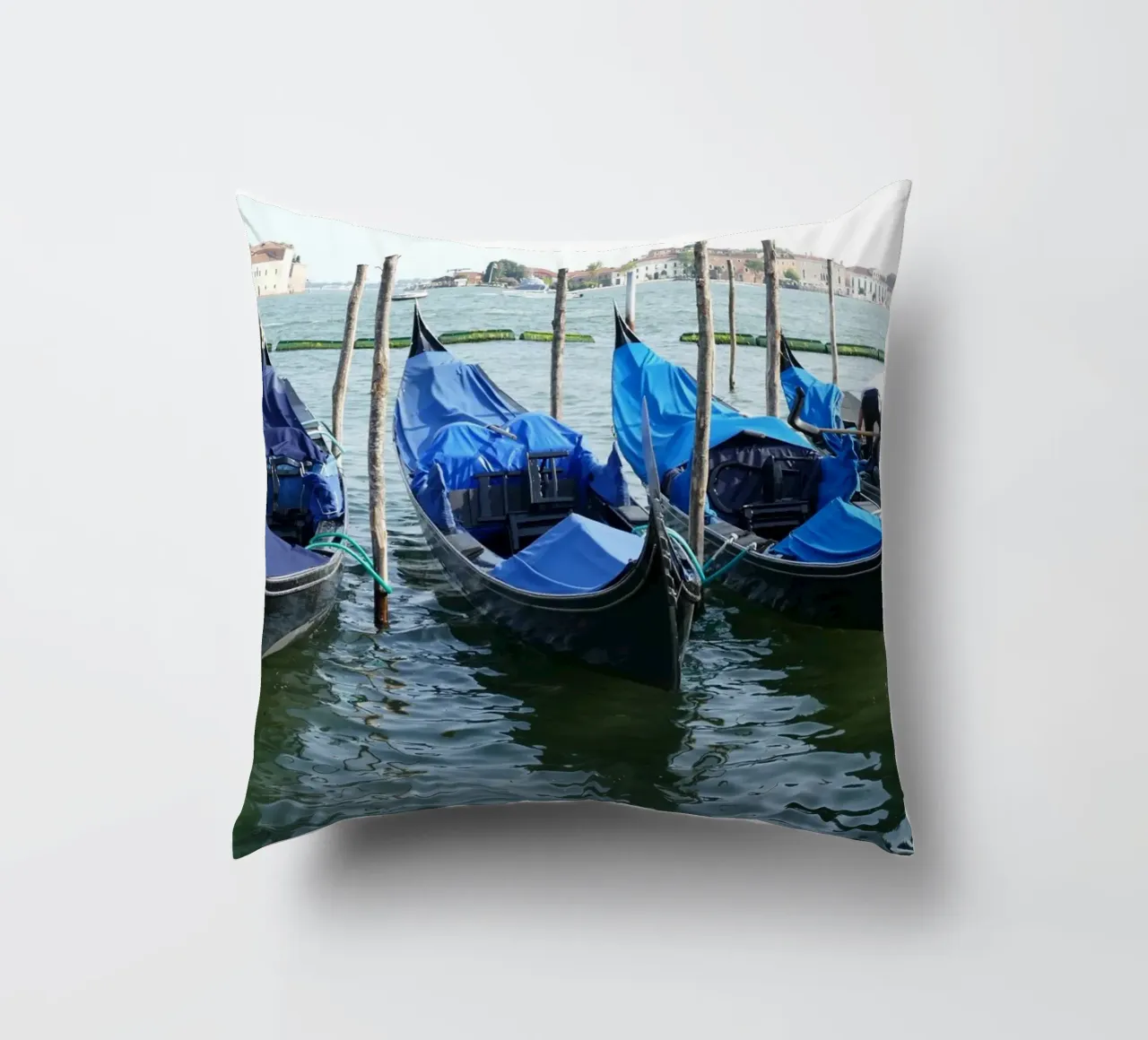 A quiet moment in Venice decorative cushion by Alexandra Joseph Fotomomente