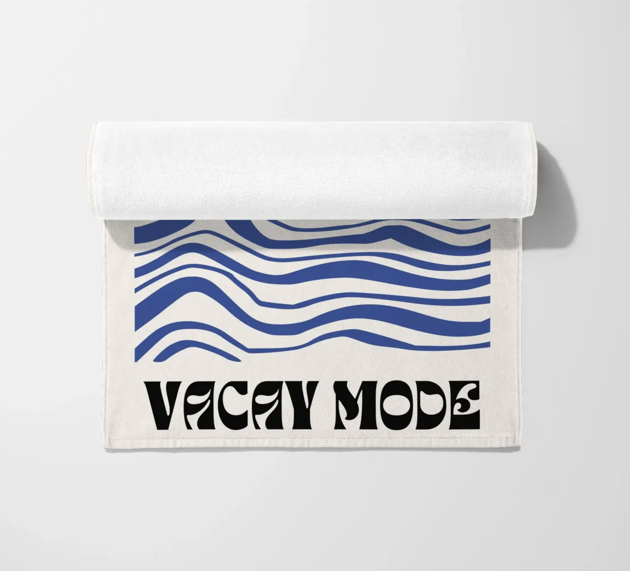 Vacay Mode  |  Contemporary Wavy Design telo mare da PrintCessStudio