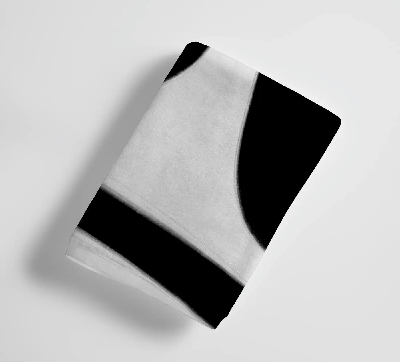 Delicate Shadows badhanddoek van Mike Leymi