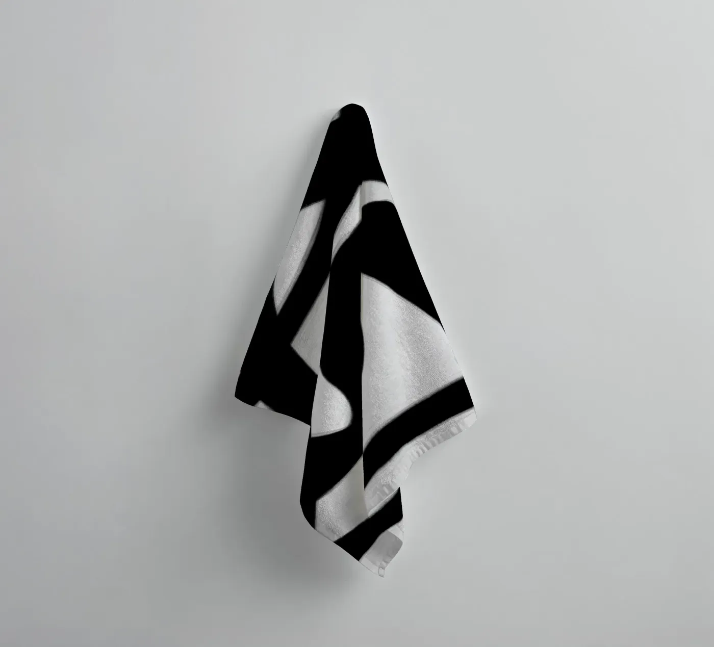 Delicate Shadows badhanddoek van Mike Leymi