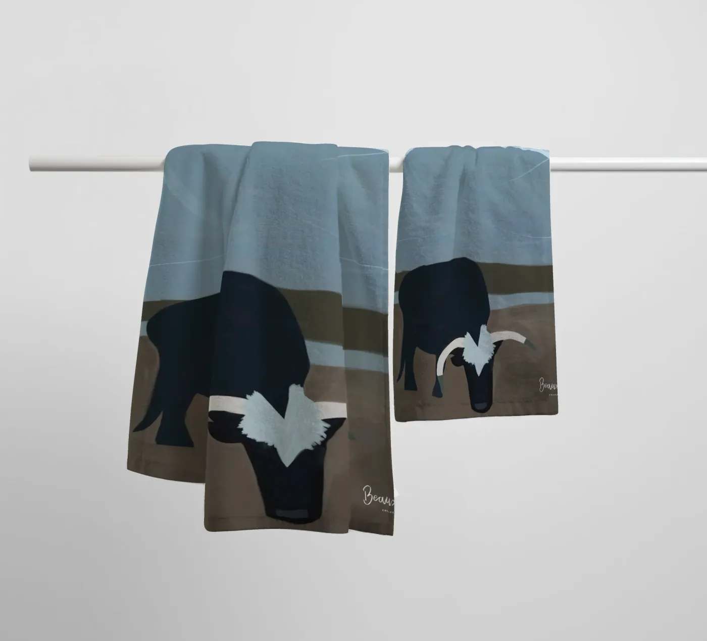 Subtle Flow towel by Mike Leymi