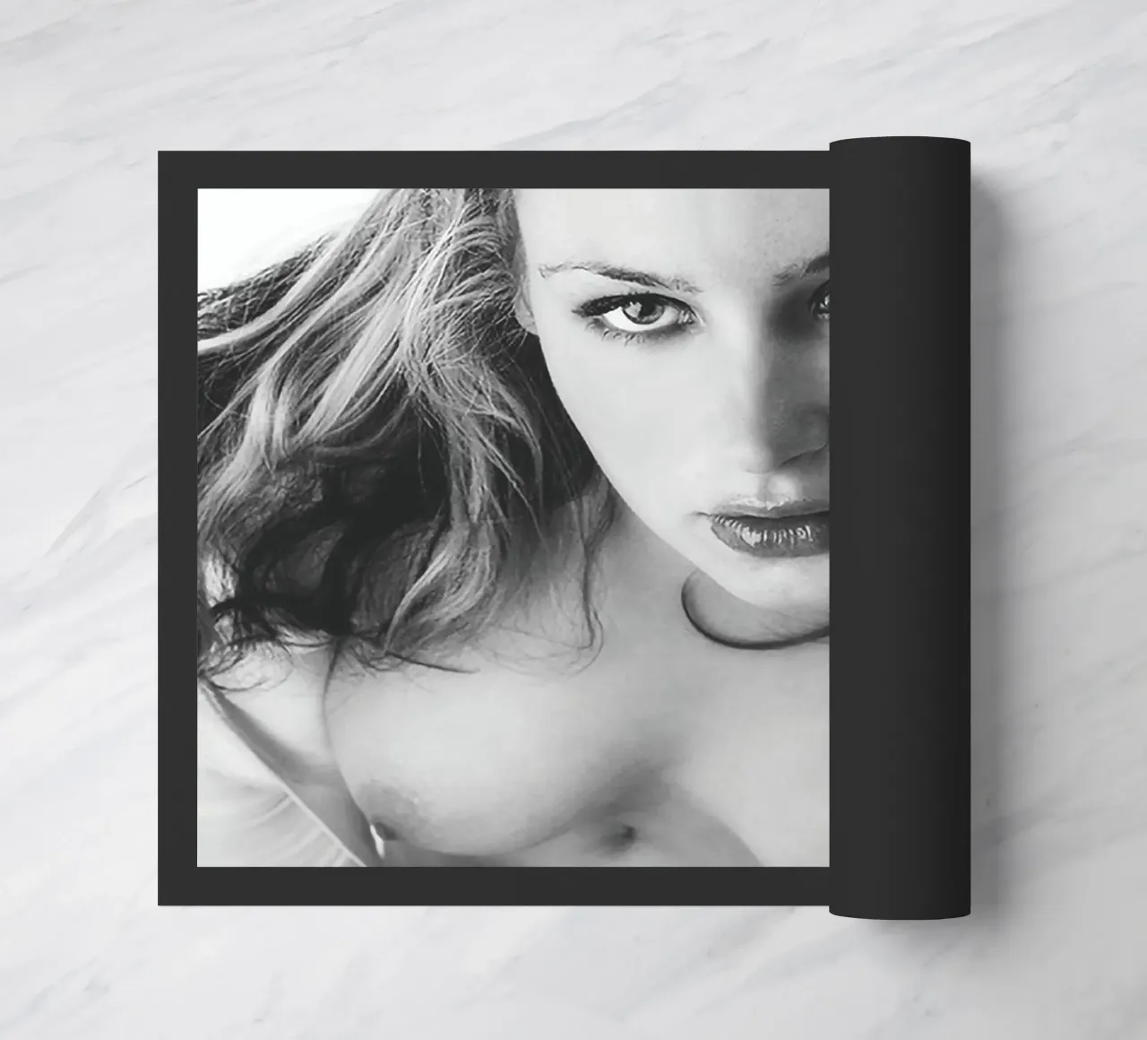Ambra Topless Mono zerbino da Dave Hare Photography