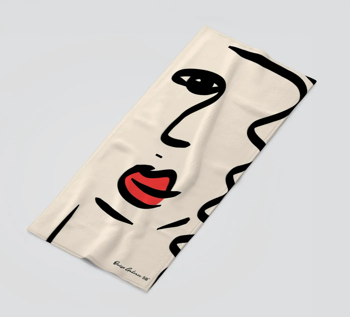 Clouded Reflections Strandtuch von Mike Leymi