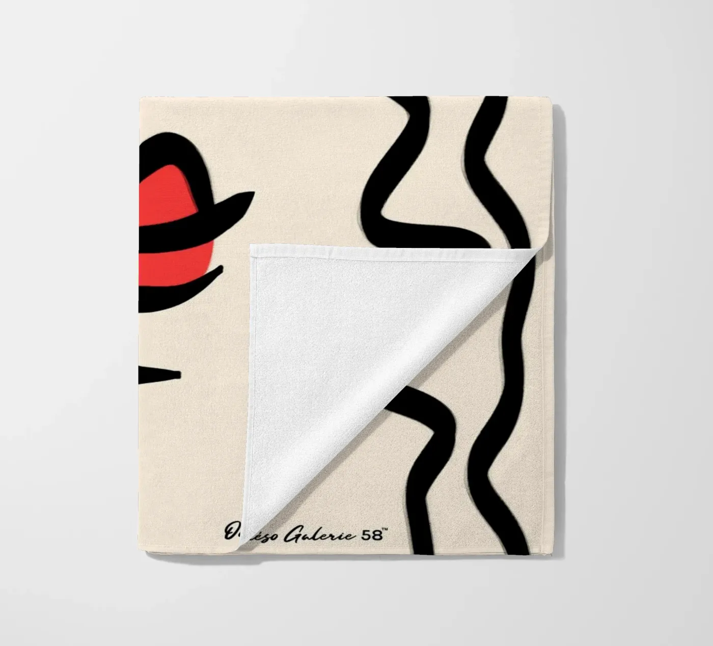 Clouded Reflections Strandtuch von Mike Leymi