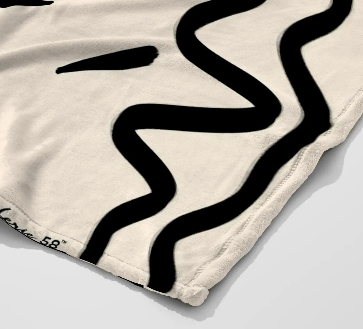 Clouded Reflections Fleecedecke von Mike Leymi