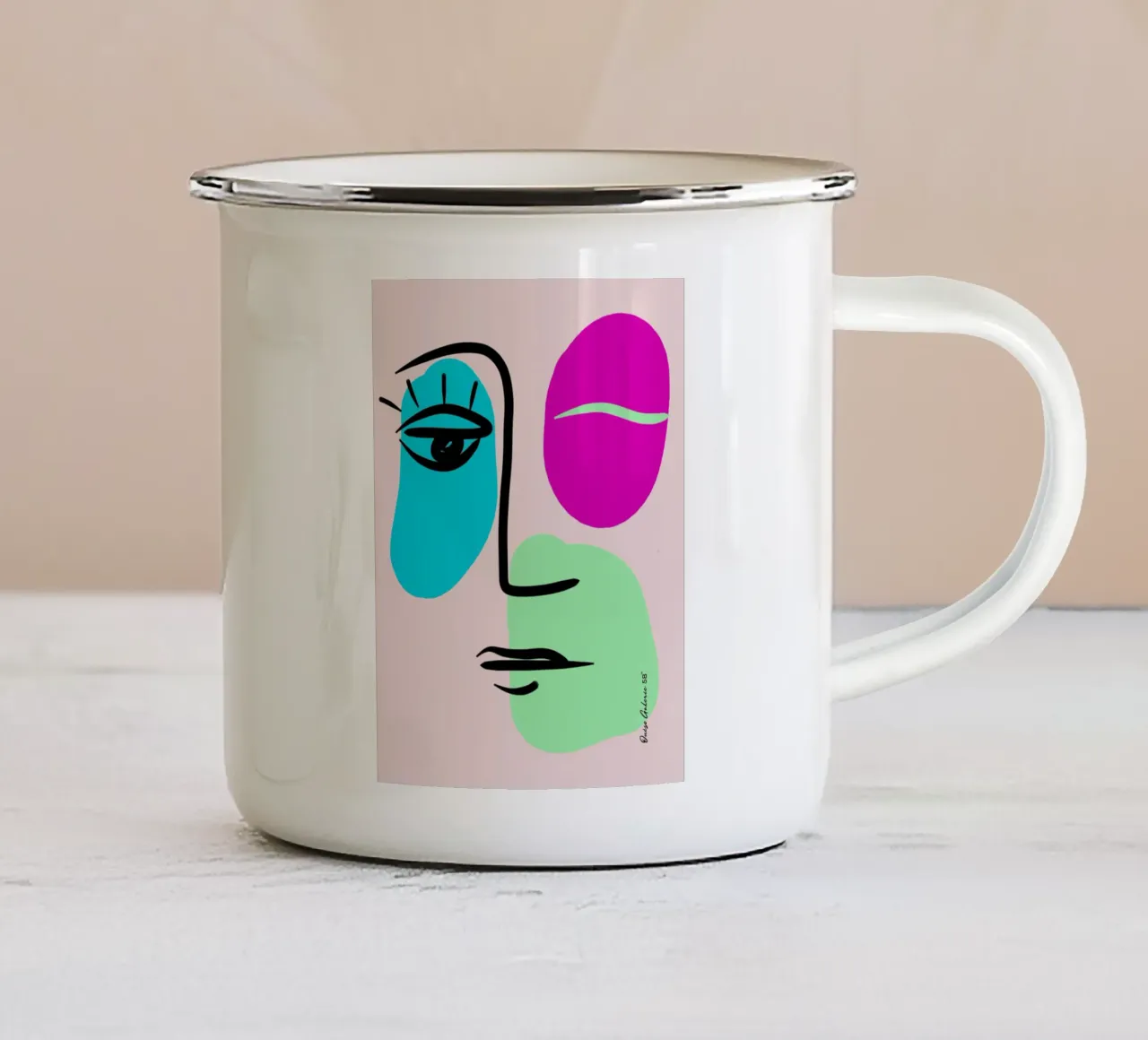 Playful Edges tazza in smalto da Mike Leymi
