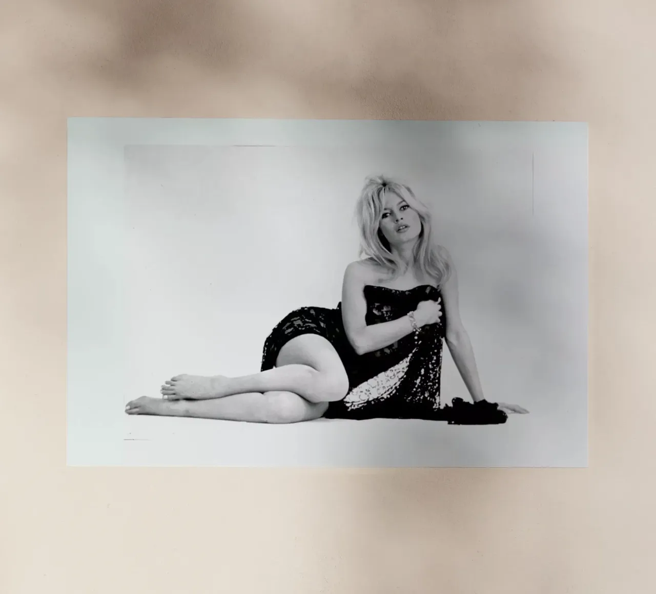Brigitte Bardot pellicola backlit da Gallery Print and Art Limited