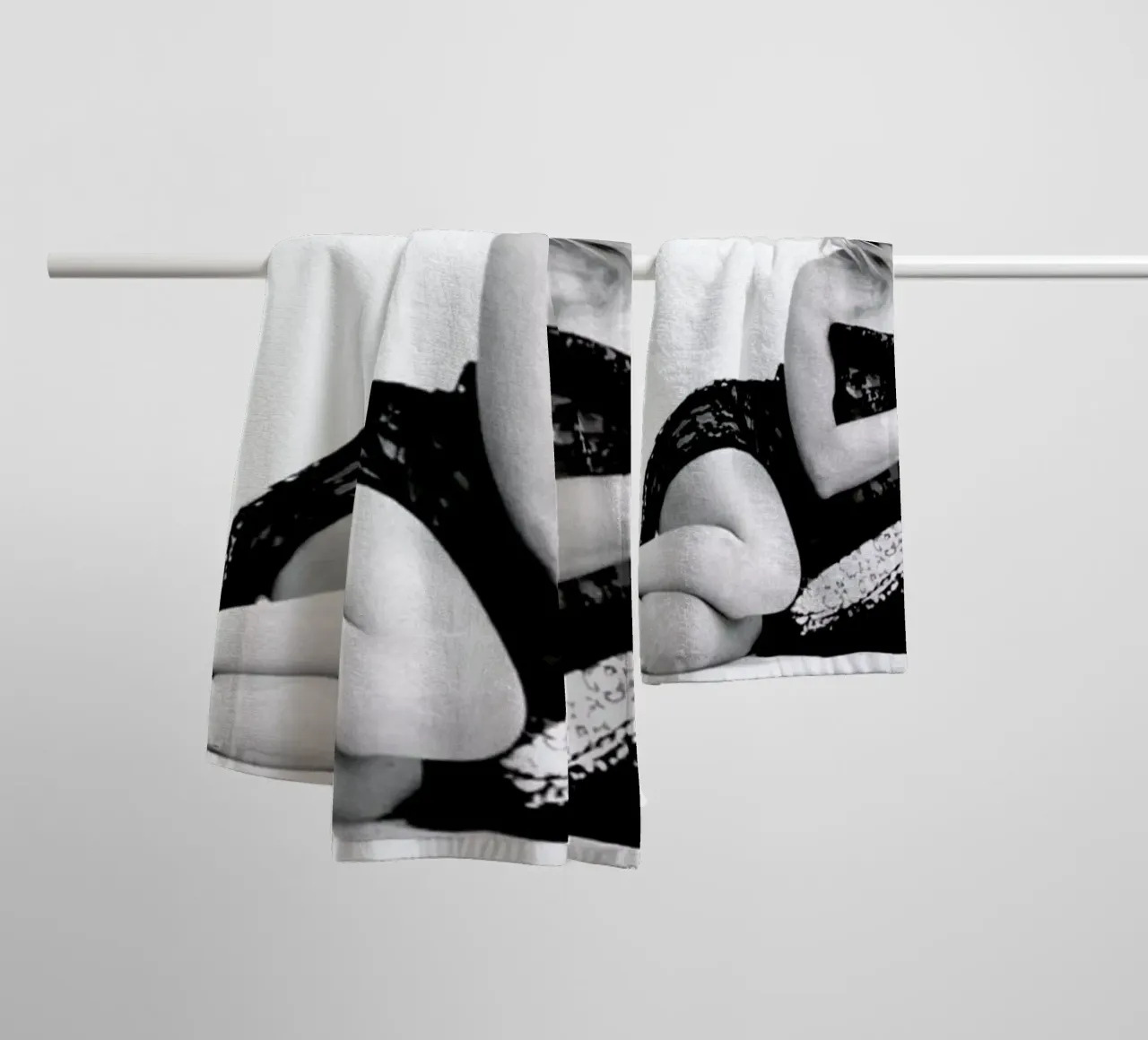 Brigitte Bardot asciugamano da bagno da Gallery Print and Art Limited