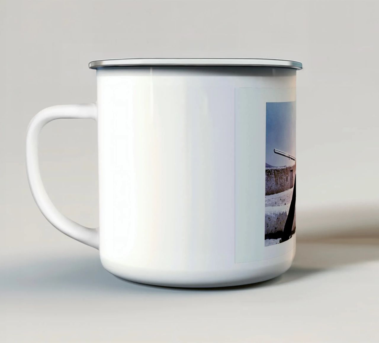 Clint Eastwood tazza in smalto da Gallery Print and Art Limited