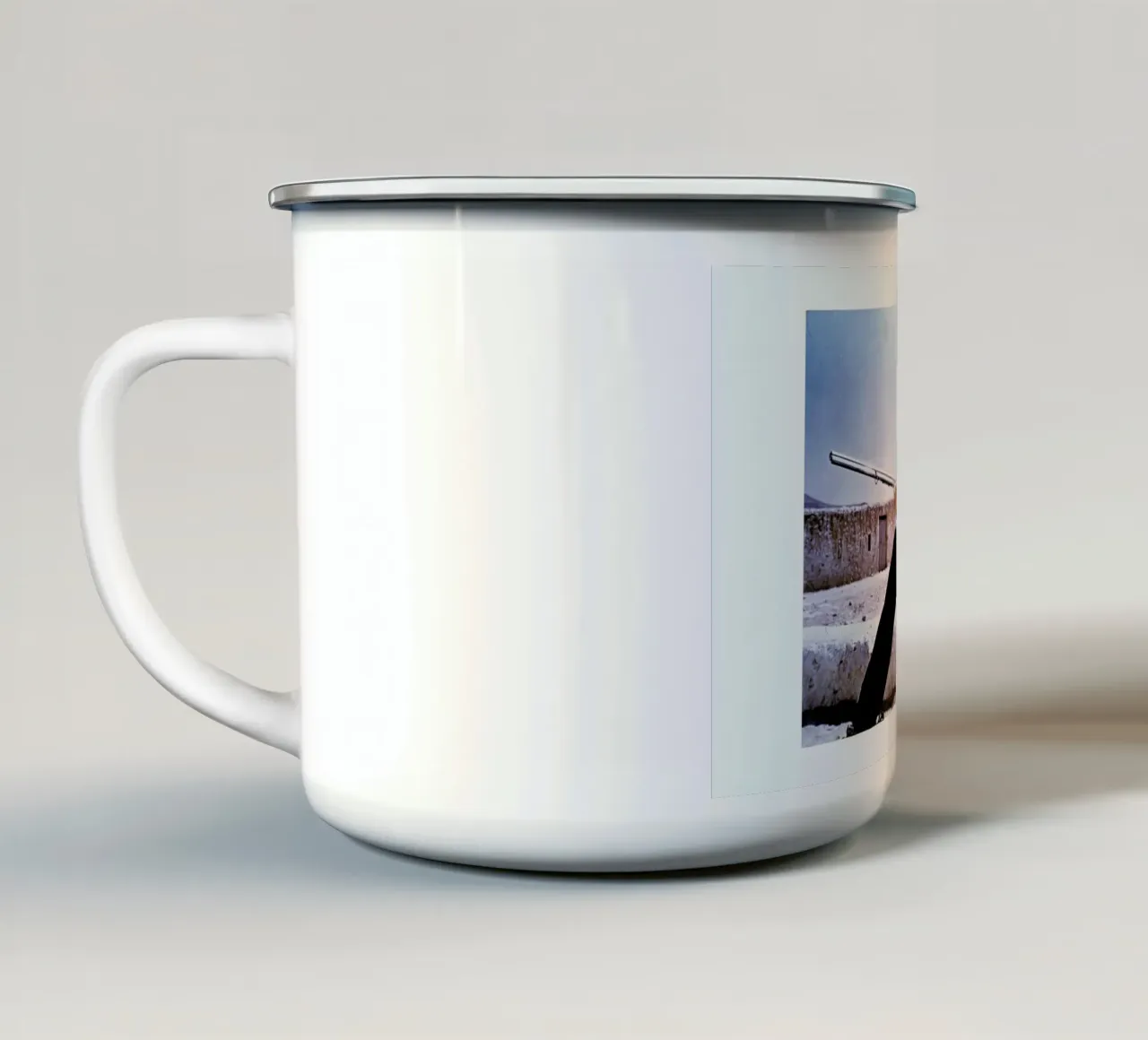 Clint Eastwood tazza in smalto da Gallery Print and Art Limited
