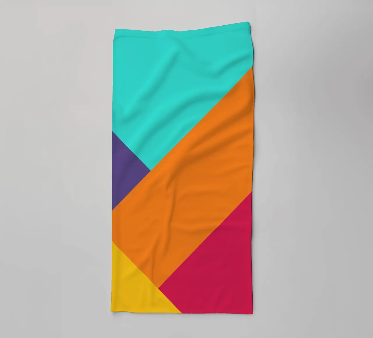 Overlay shape abstract vibrant asciugamano da bagno da galihstudio