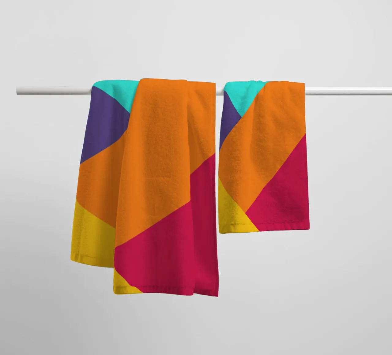 Overlay shape abstract vibrant asciugamano da bagno da galihstudio