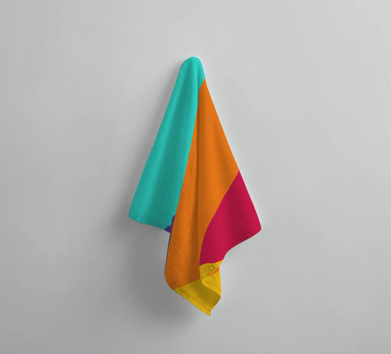 Overlay shape abstract vibrant asciugamano da bagno da galihstudio