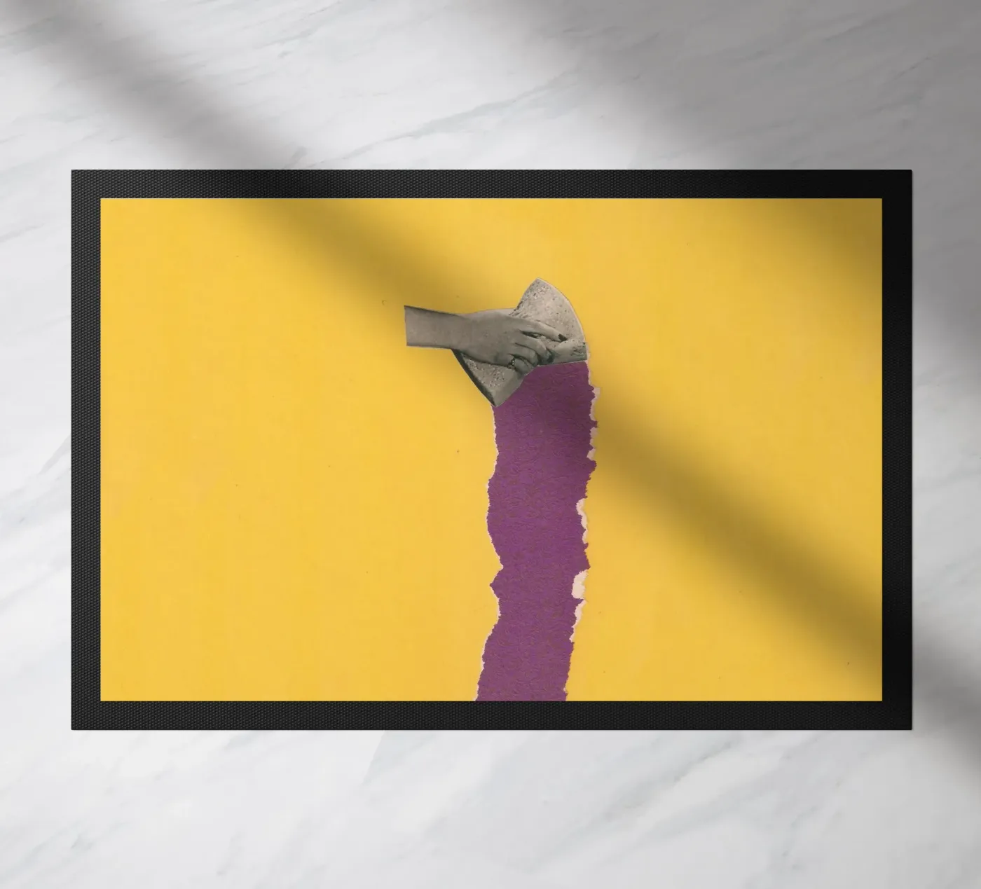 Sponge Torn Fußmatte von Carlos Quitério