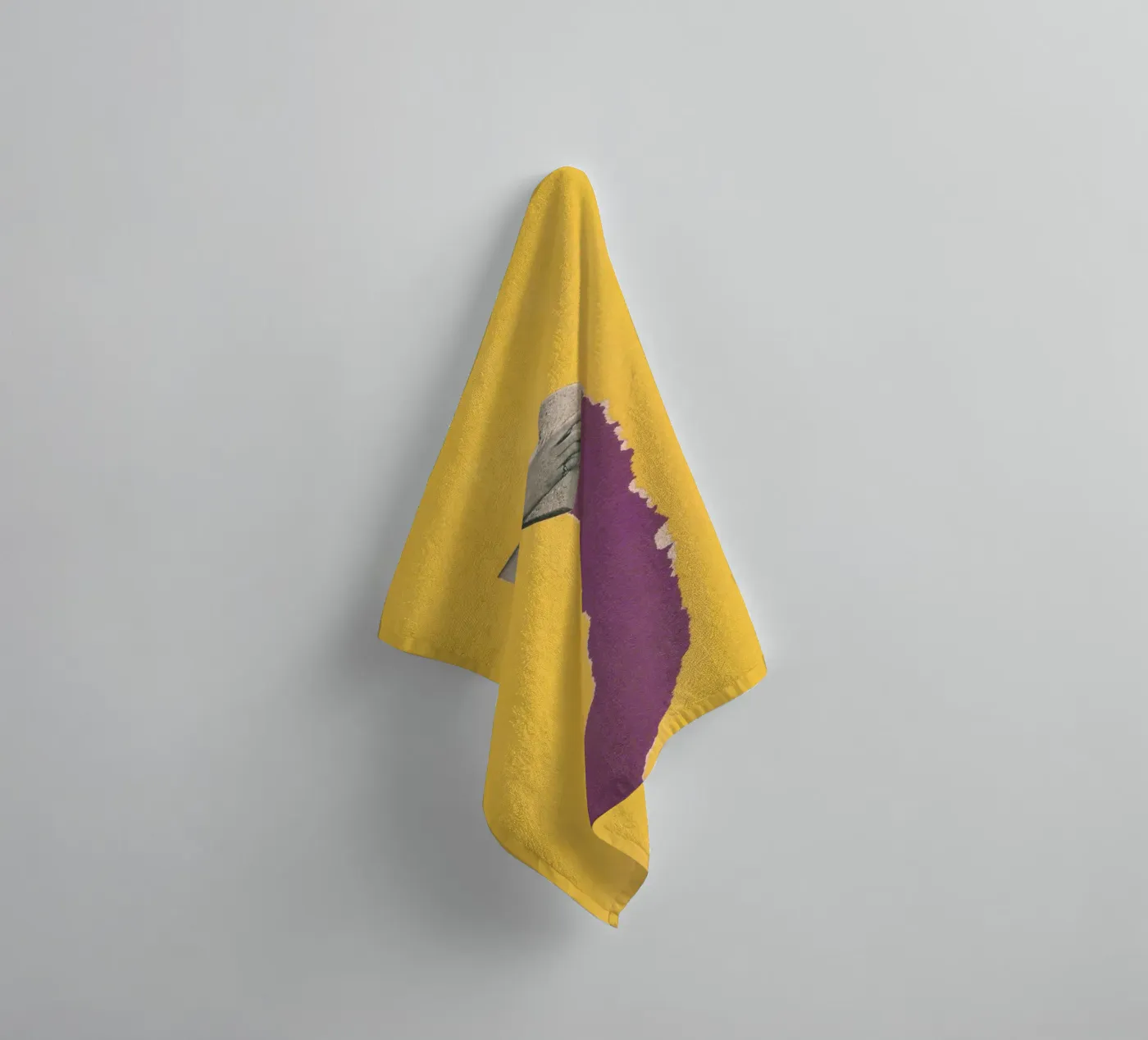 Sponge Torn badhanddoek van Carlos Quitério