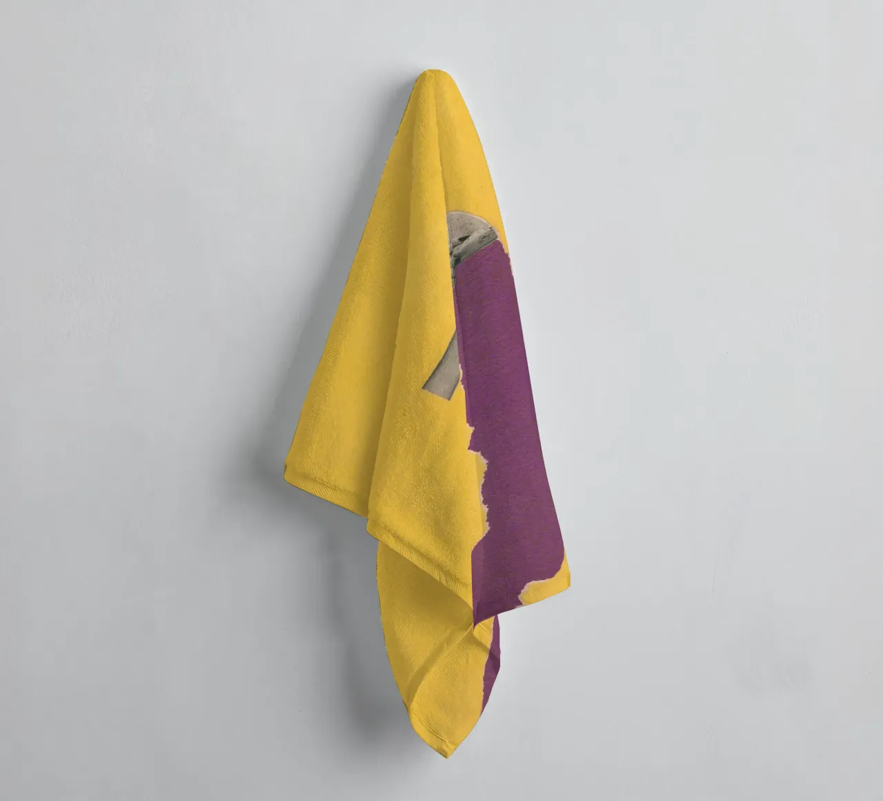 Sponge Torn towel by Carlos Quitério