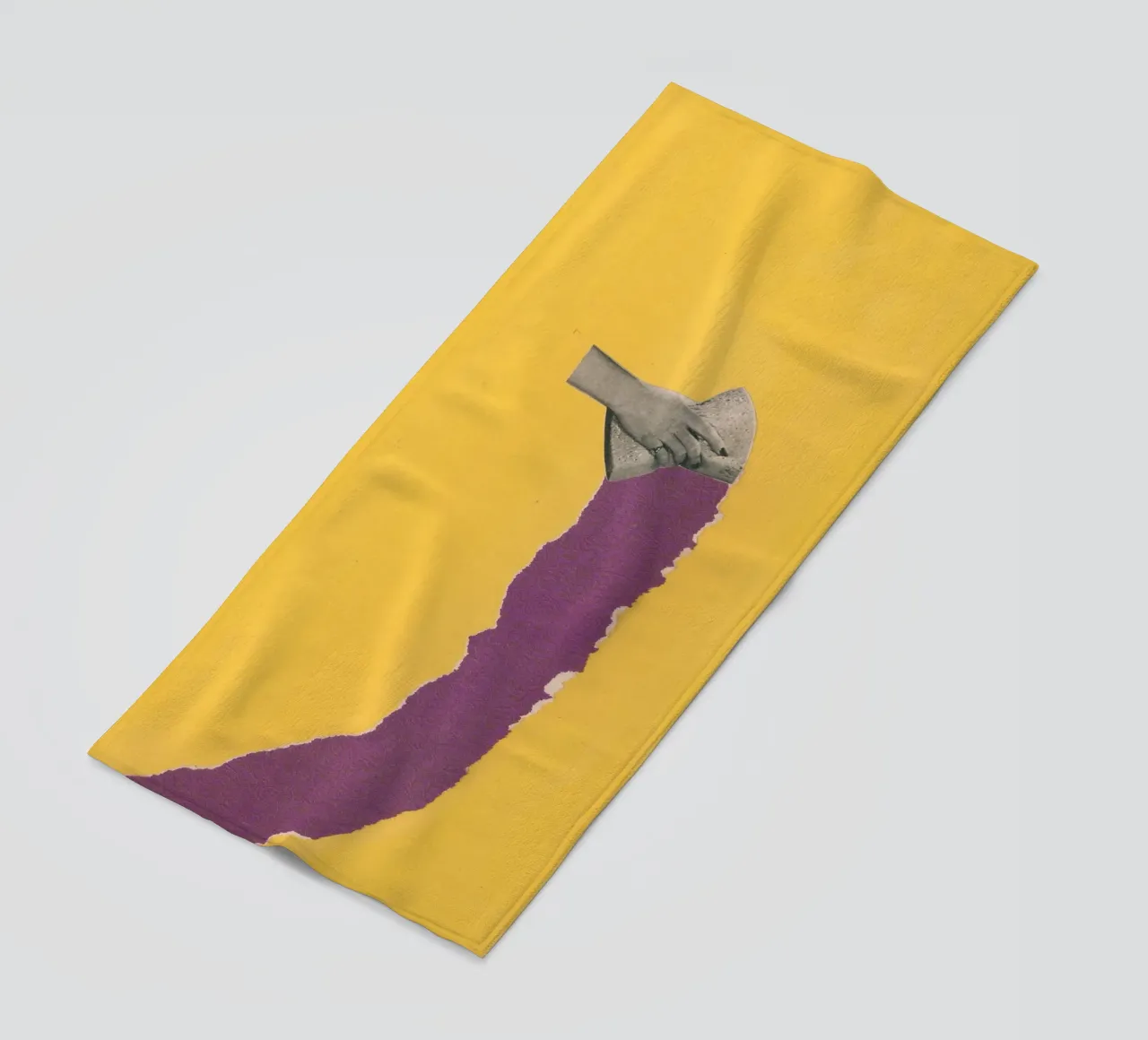 Sponge Torn beach towel by Carlos Quitério