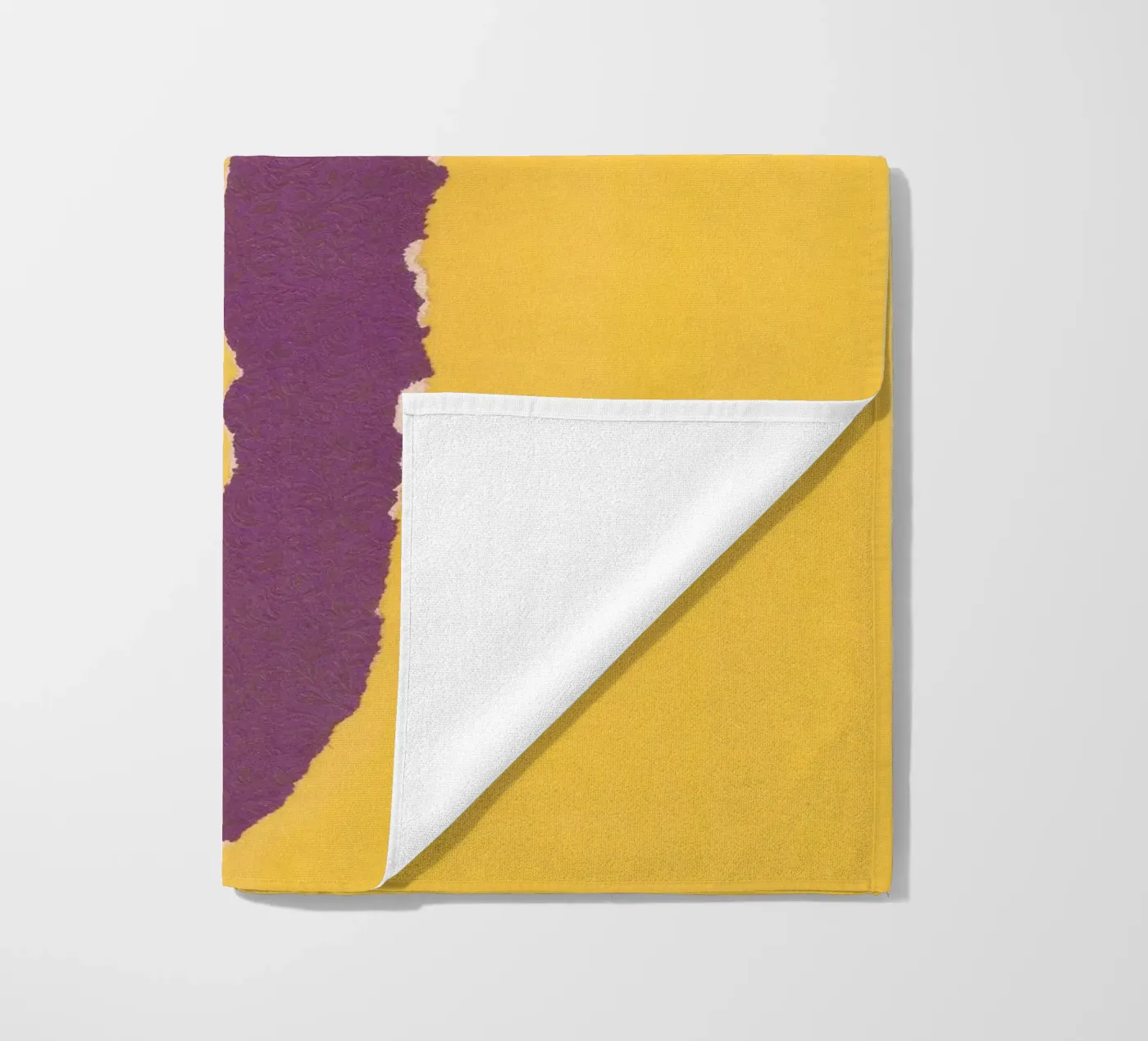 Sponge Torn beach towel by Carlos Quitério