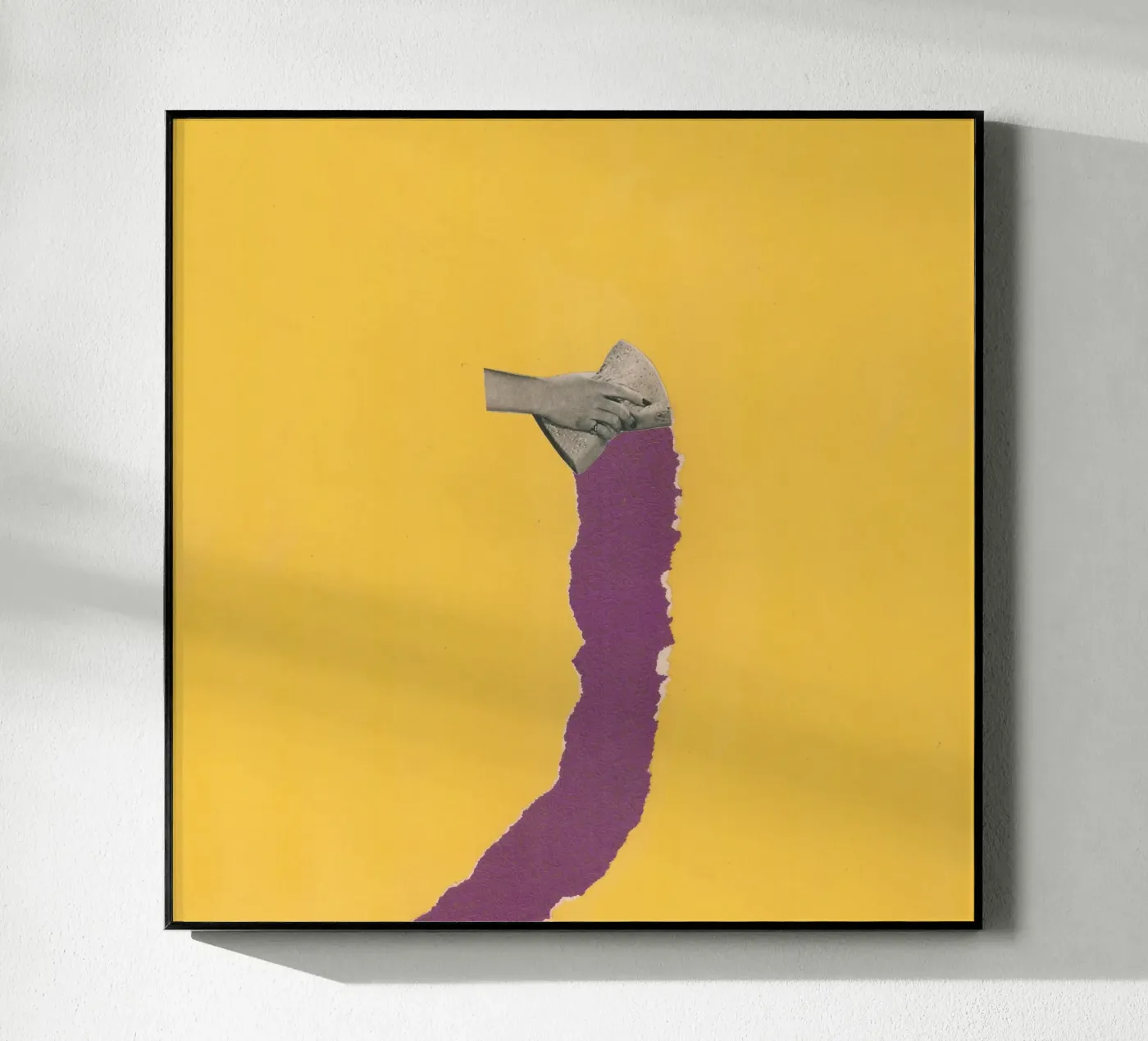 Sponge Torn plexiglass da Carlos Quitério