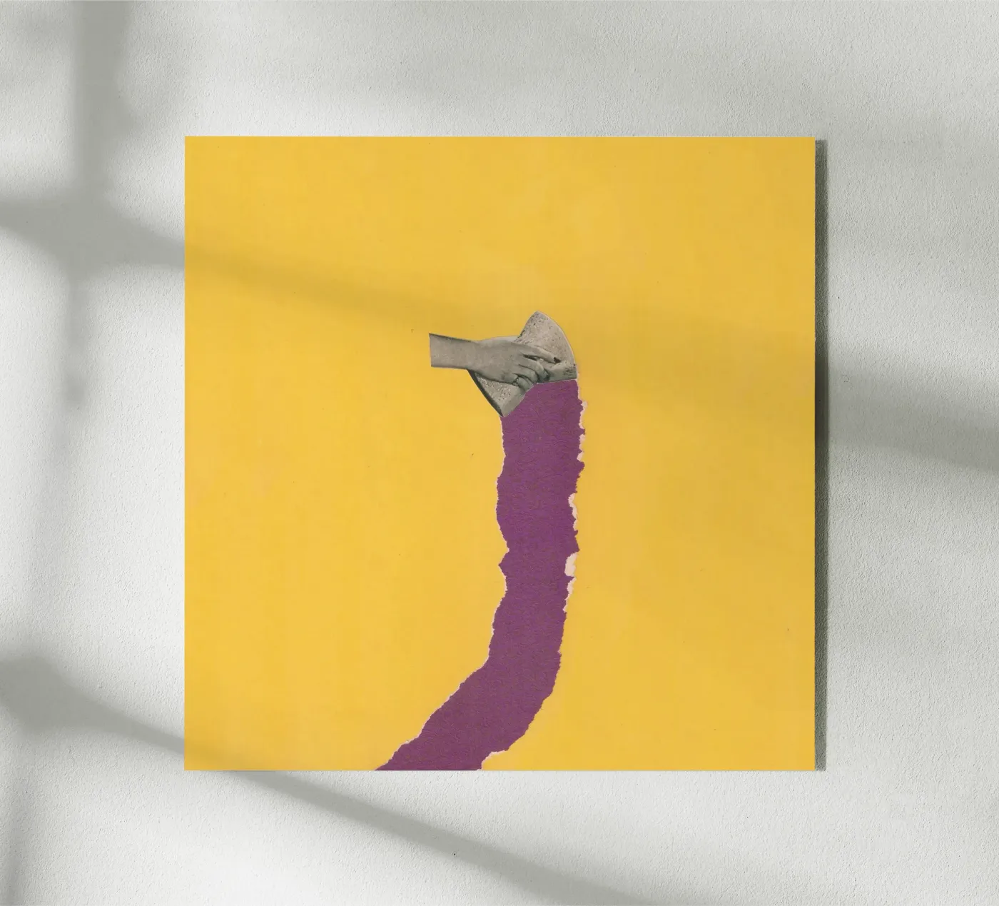 Sponge Torn plexiglass da Carlos Quitério