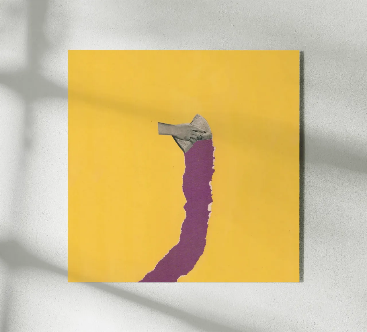 Sponge Torn plexiglass da Carlos Quitério