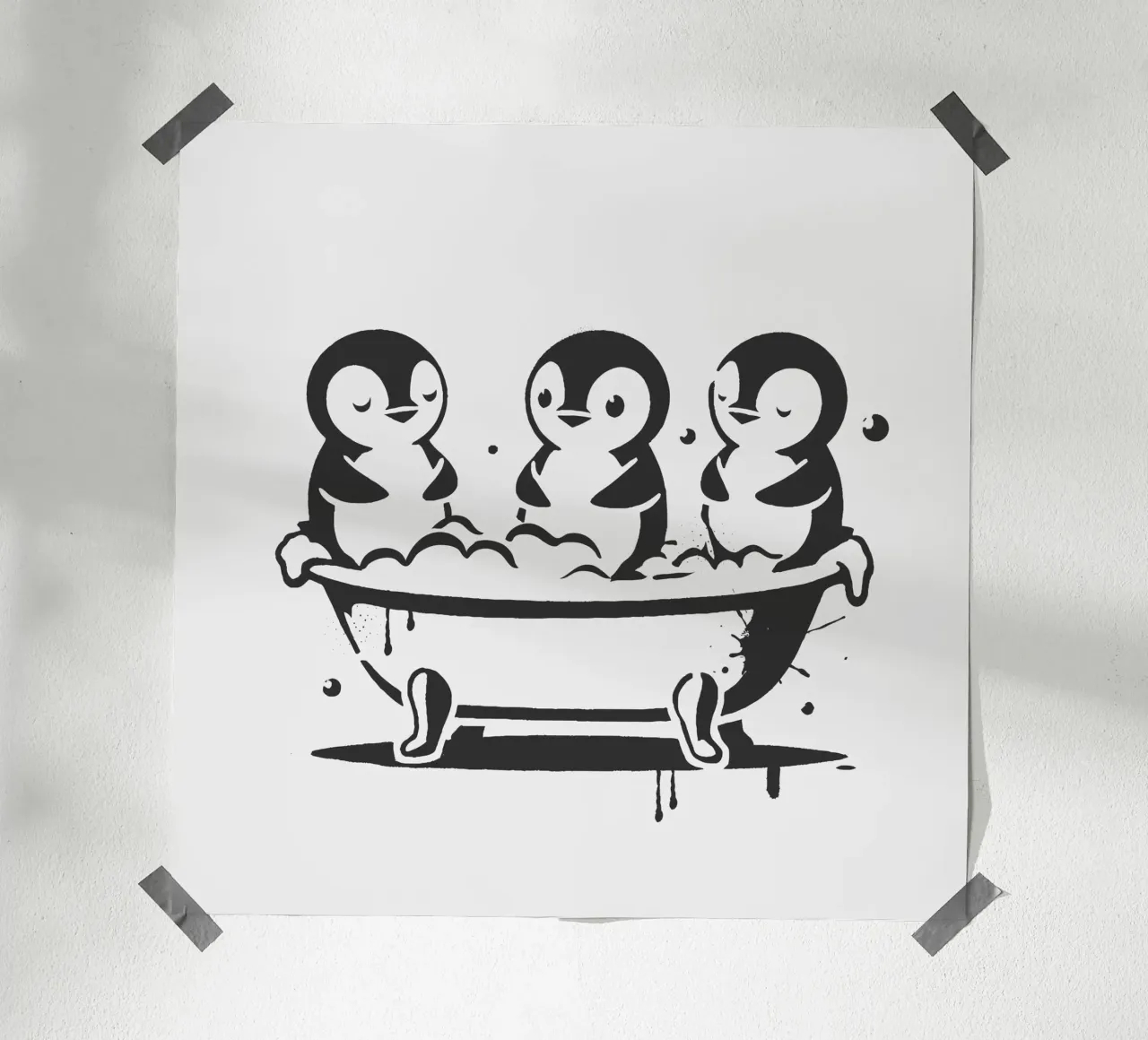 Allegri pinguini nella vasca da bagno in stile stencil poster con telaio in legno da namosh
