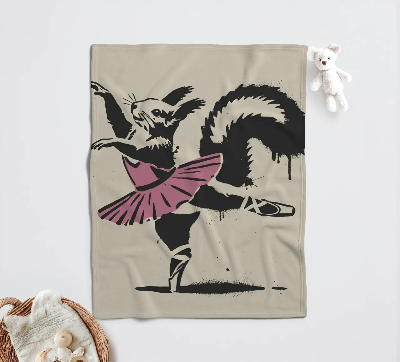 Scoiattolo ballerino in stile danza classica coperta in pile da namosh