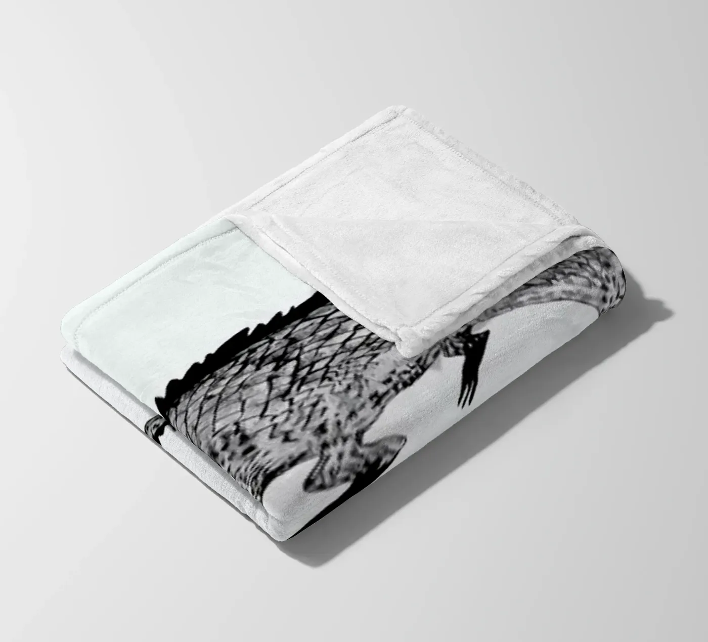 Crocodile fleece blanket by Tvinkla