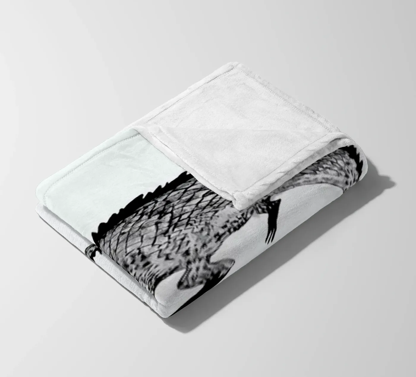 Crocodile fleece blanket by Tvinkla