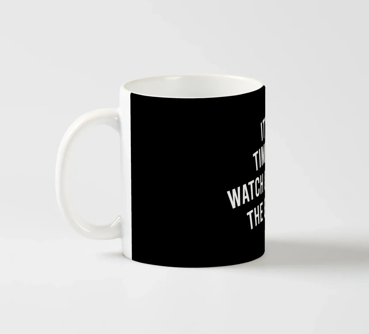 it's time to watch and enjoy the game taza de cerámica de happieeagle