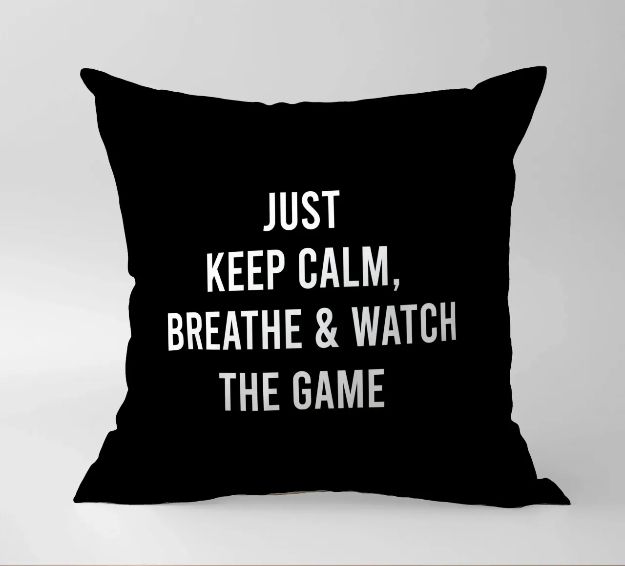 Just keep calm, breathe and watch the game cojín de happieeagle